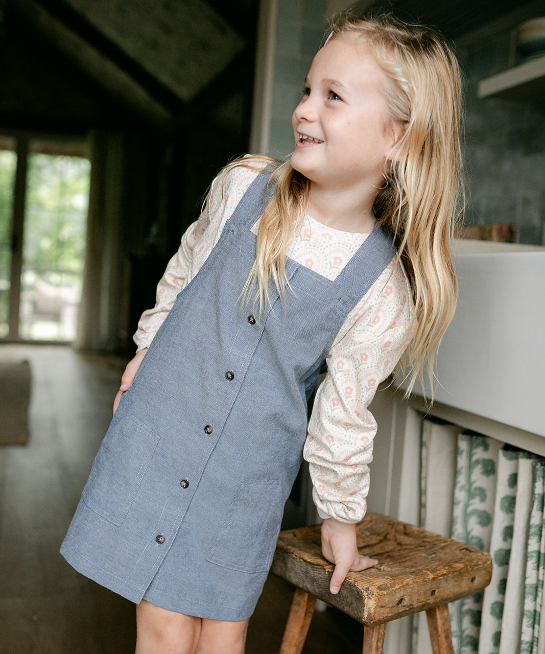 overall dress fall How to Wear a Corduroy Overall Dress for Fall